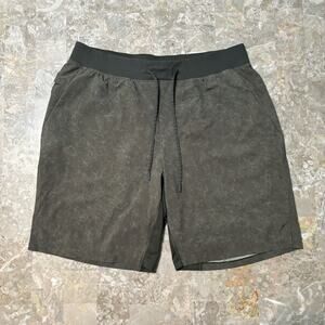 Lululemon Shorts Mens XL Green T.H.E. Linerless 9” Gym Running Yoga THE